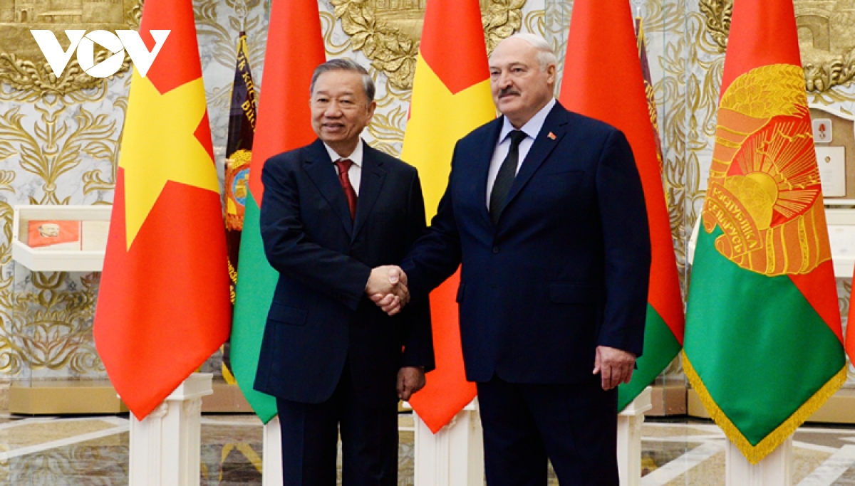 Party leader To Lam warmly welcomed in Minsk on Belarus visit